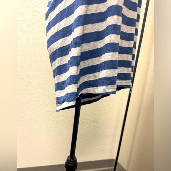 Natural Reflections Blue & Gray Striped Top with pocket - XL - Picture 4 of 7